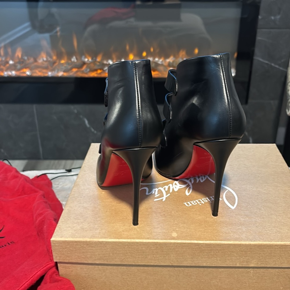 Louboutin Boots- Triniboot 100 Calf
